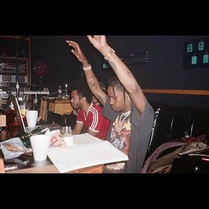 Meet your Posher, Devin